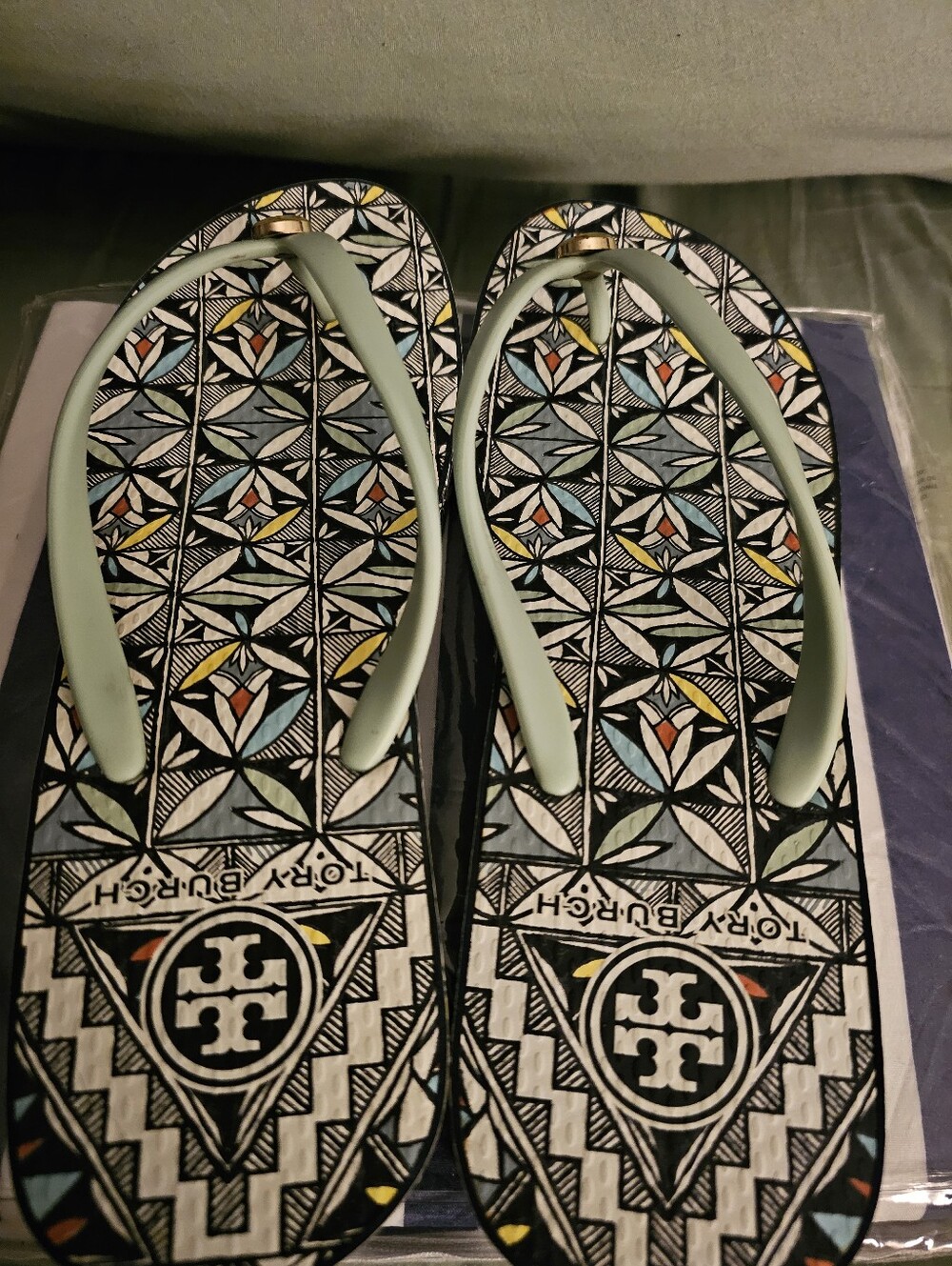 Tory Burch Thandie Printed Wedge Flip Flops Psychedelic Geo Mint Green Sz 8.5 - Picture 7 of 14